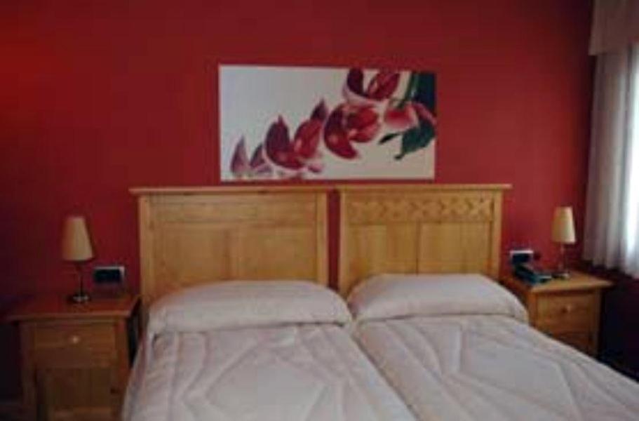 Hotel Erreka Guenes Exterior photo